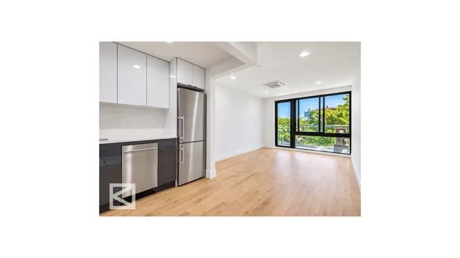 27-05 41st Avenue #5B, Long Island City, NY 11101