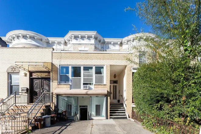 96 West END Avenue, Brooklyn, NY 11235