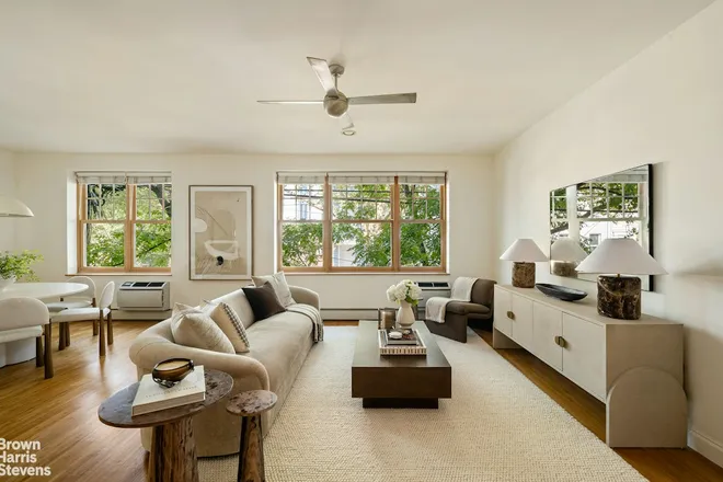 292 AINSLIE Street #2F, Brooklyn, NY 11211