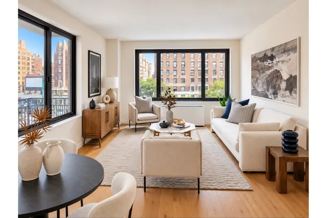 201 West 70th Street #6D, New York, NY 10023