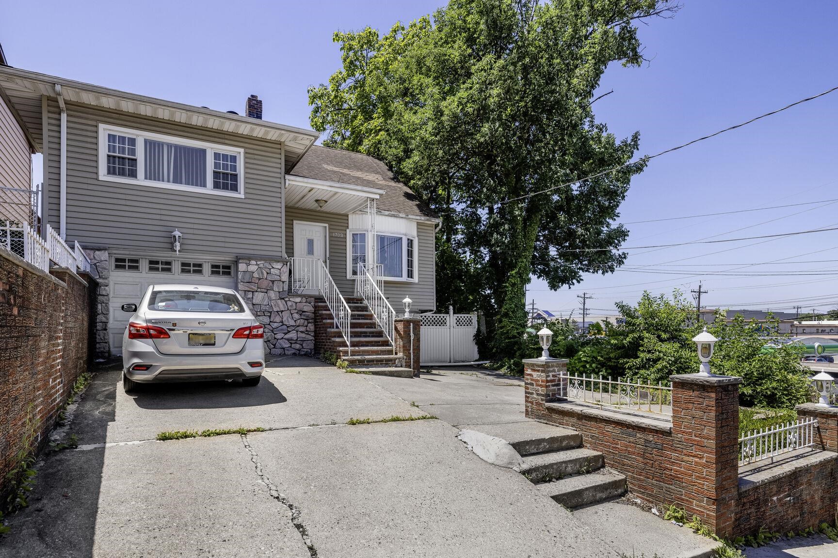 1703 81st Street, North Bergen Township, North Bergen, NJ 07047 - Property photo 4 of 26