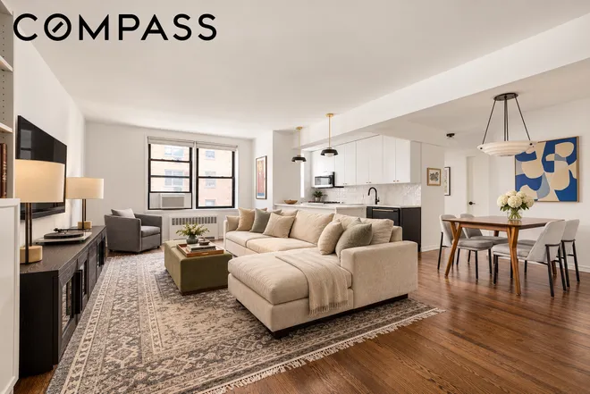 60 East 9th Street #528, New York, NY 10003