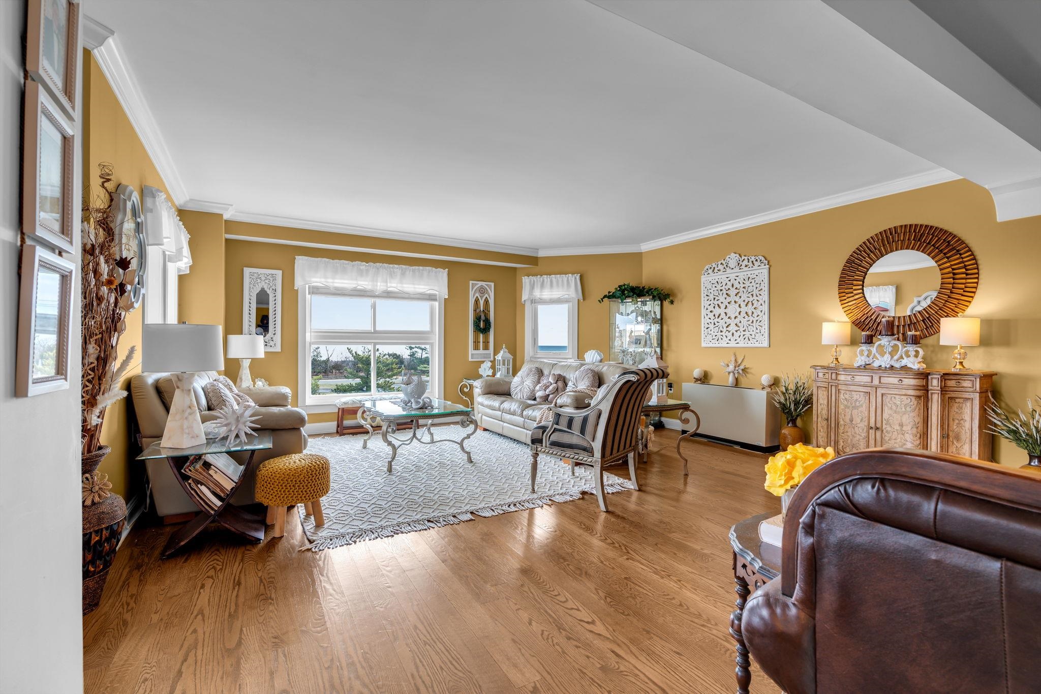 300 OCEAN Avenue, Long Branch City, LONG BRANCH CITY, NJ 07740 - Property photo 4 of 48
