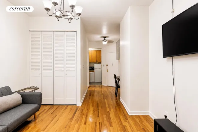205 East 89th Street #4D, New York, NY 10128