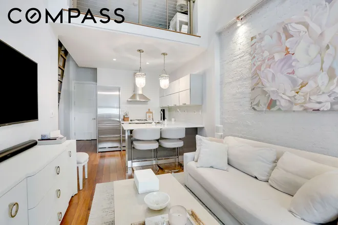 148 East 19th Street #3A, New York, NY 10003