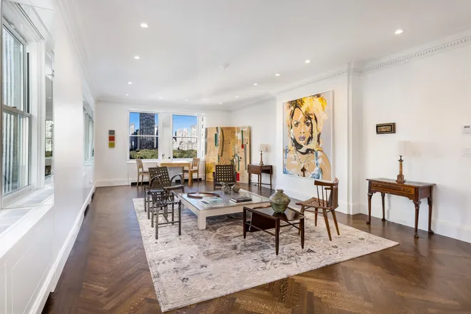 781 5th Avenue #1205, New York, NY 10022