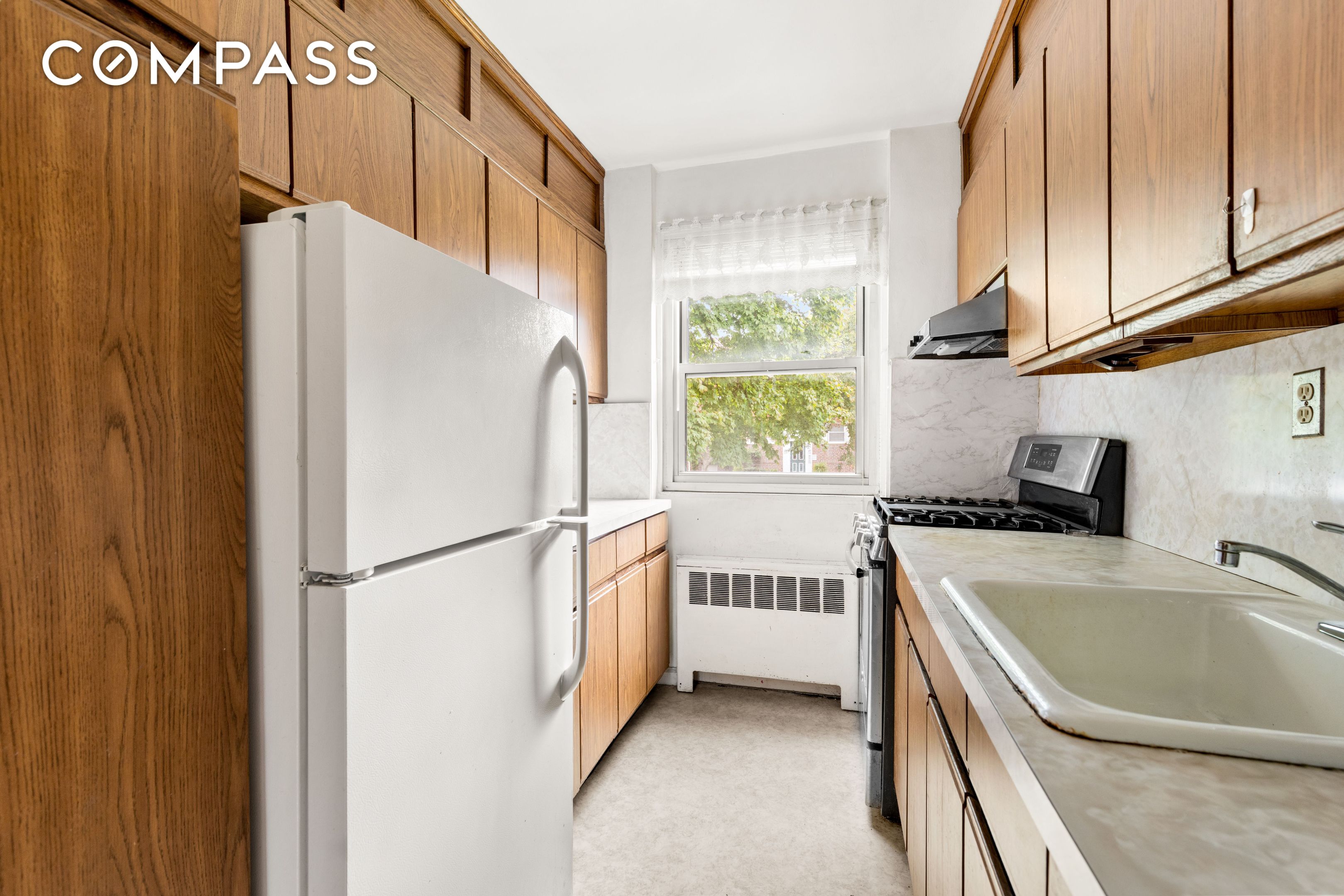 155-21 89th Street #2, Lindenwood, Queens, NY 11414 - Property photo 4 of 6