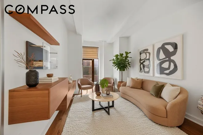 140 West 22nd Street #2D, New York, NY 10011