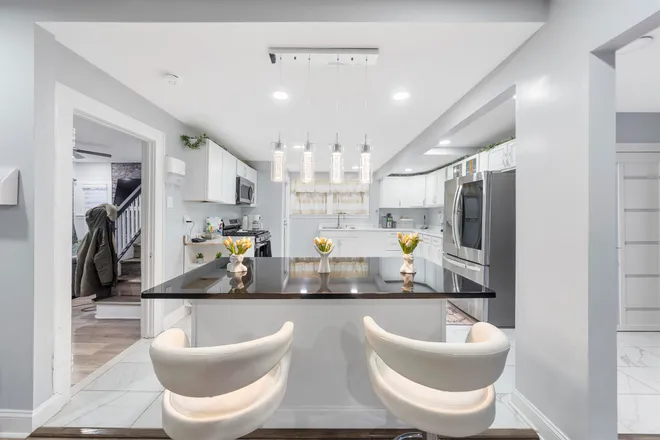 61-63 KEER Avenue, Newark, NJ 07112
