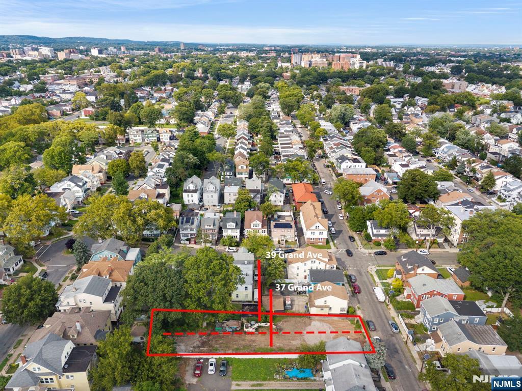 37 Grand, Newark City, Newark, NJ 07106 - Property photo 5 of 22