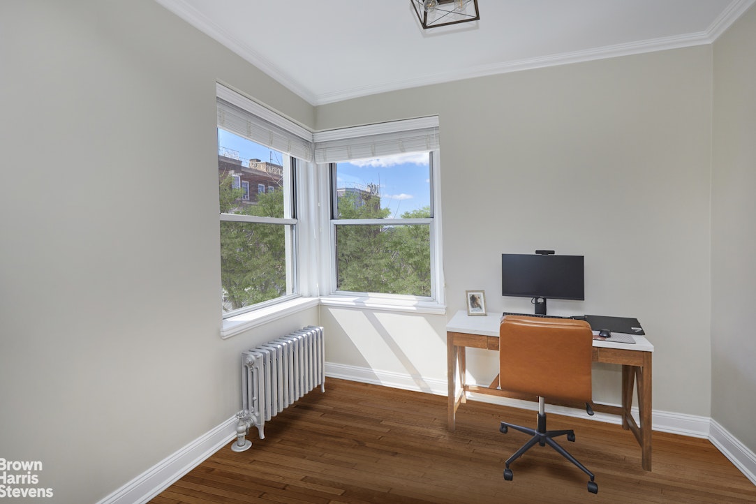 8701 SHORE Road #526, Fort Hamilton, Brooklyn, NY 11209 - Property photo 4 of 10