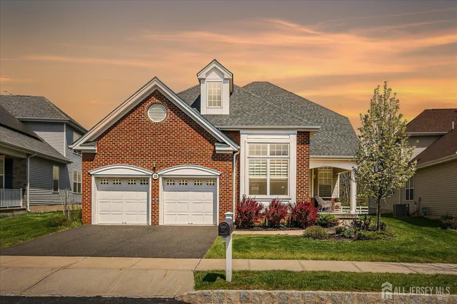 15 Potter Road, Gateway at Royce Brook, NJ 08844