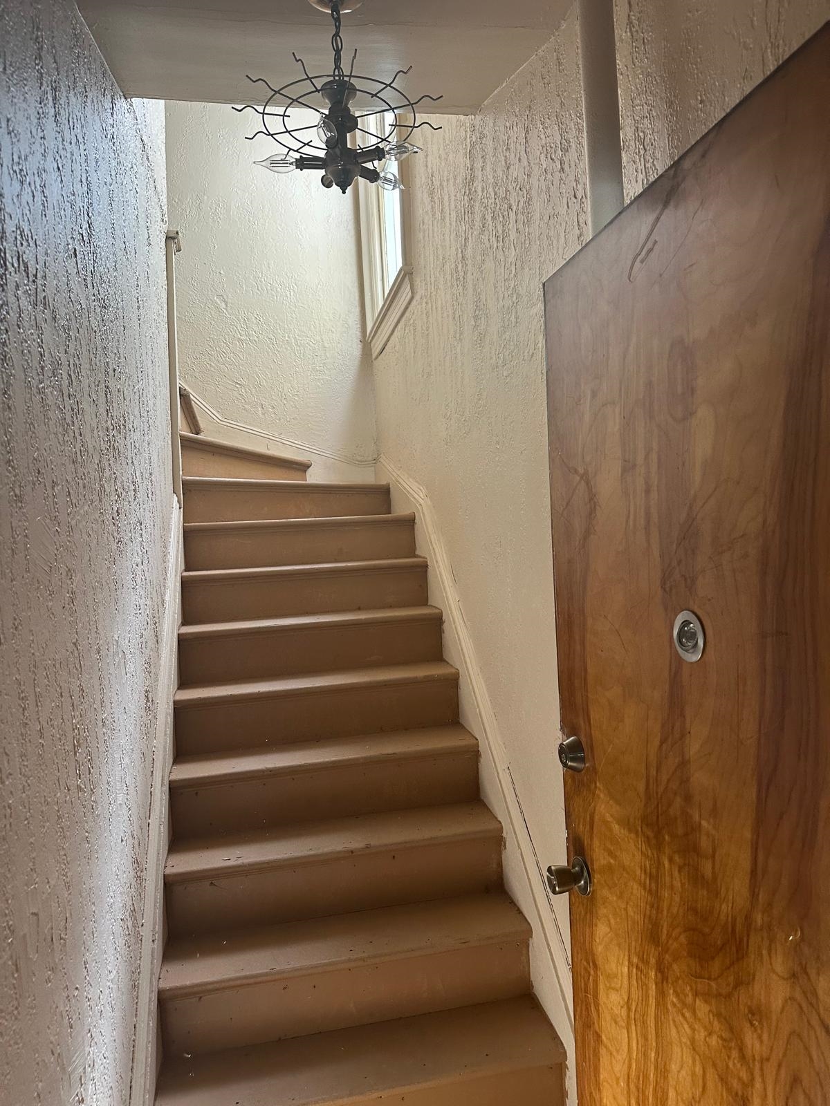 205 WINFIELD Avenue, Jersey City, JC Greenville, NJ 07305 - Property photo 4 of 39
