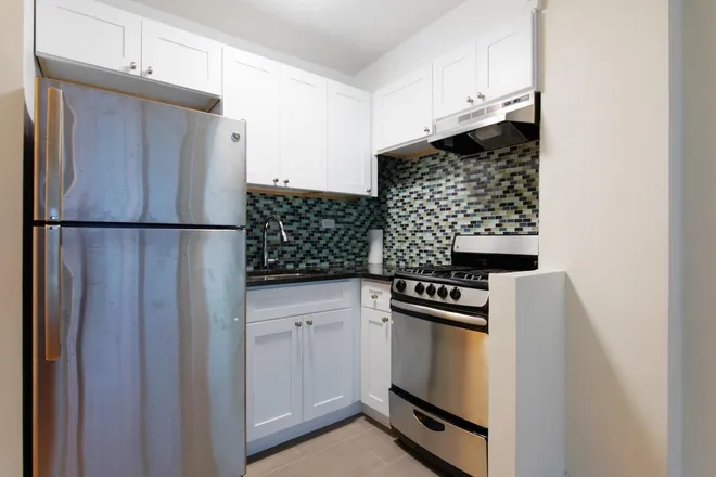335 East 51st Street #8-C, New York, NY 10022