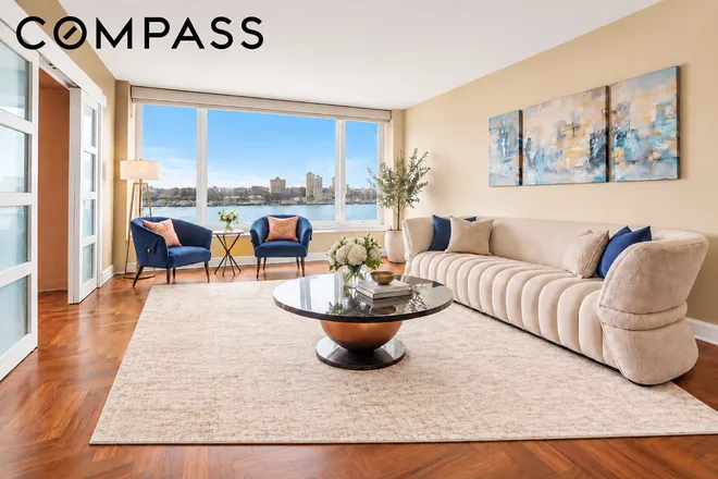 240 Riverside Boulevard #10E, New York, NY 10069