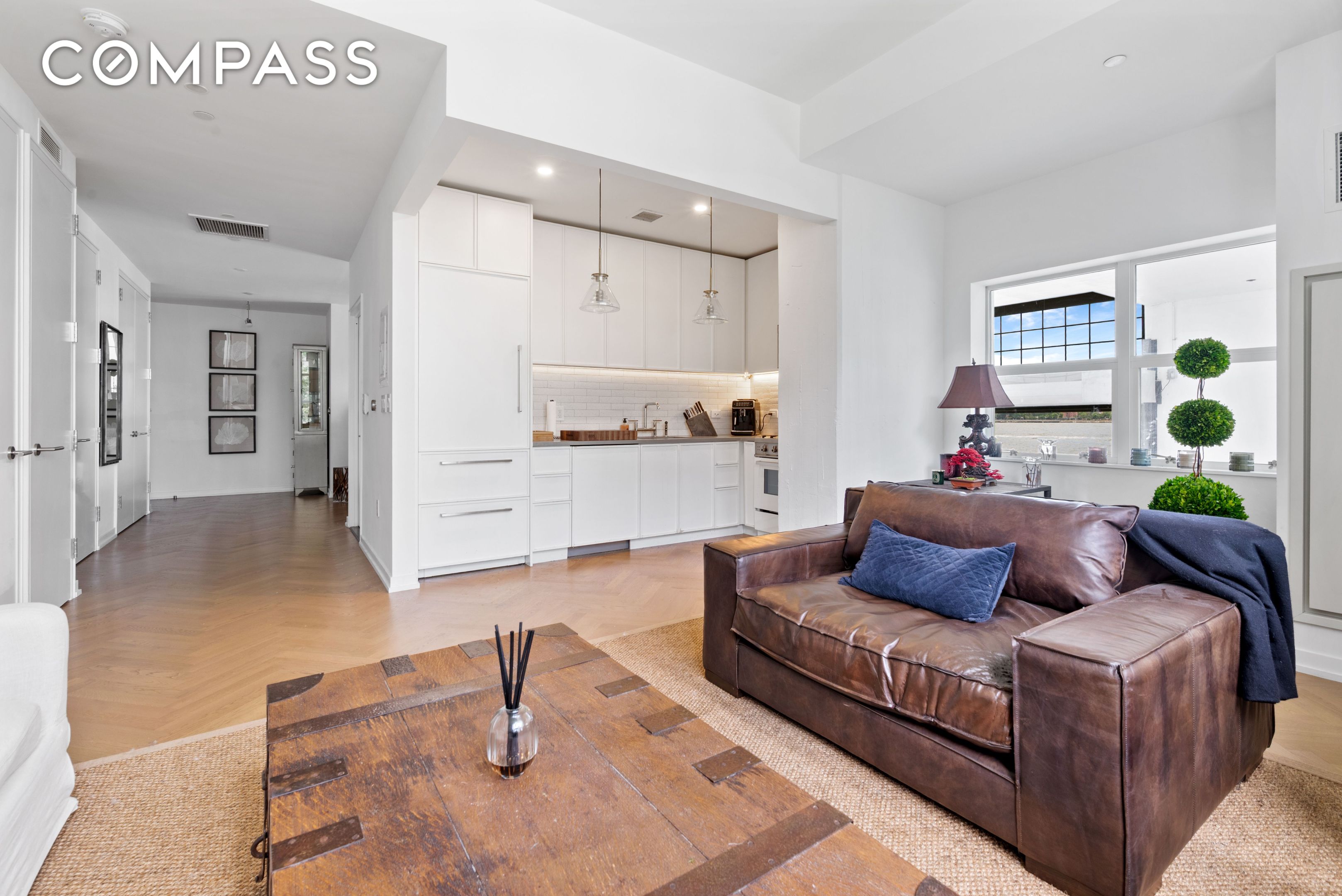 184 Kent Avenue #C107, Williamsburg, Brooklyn, NY 11249 - Property photo 3 of 17