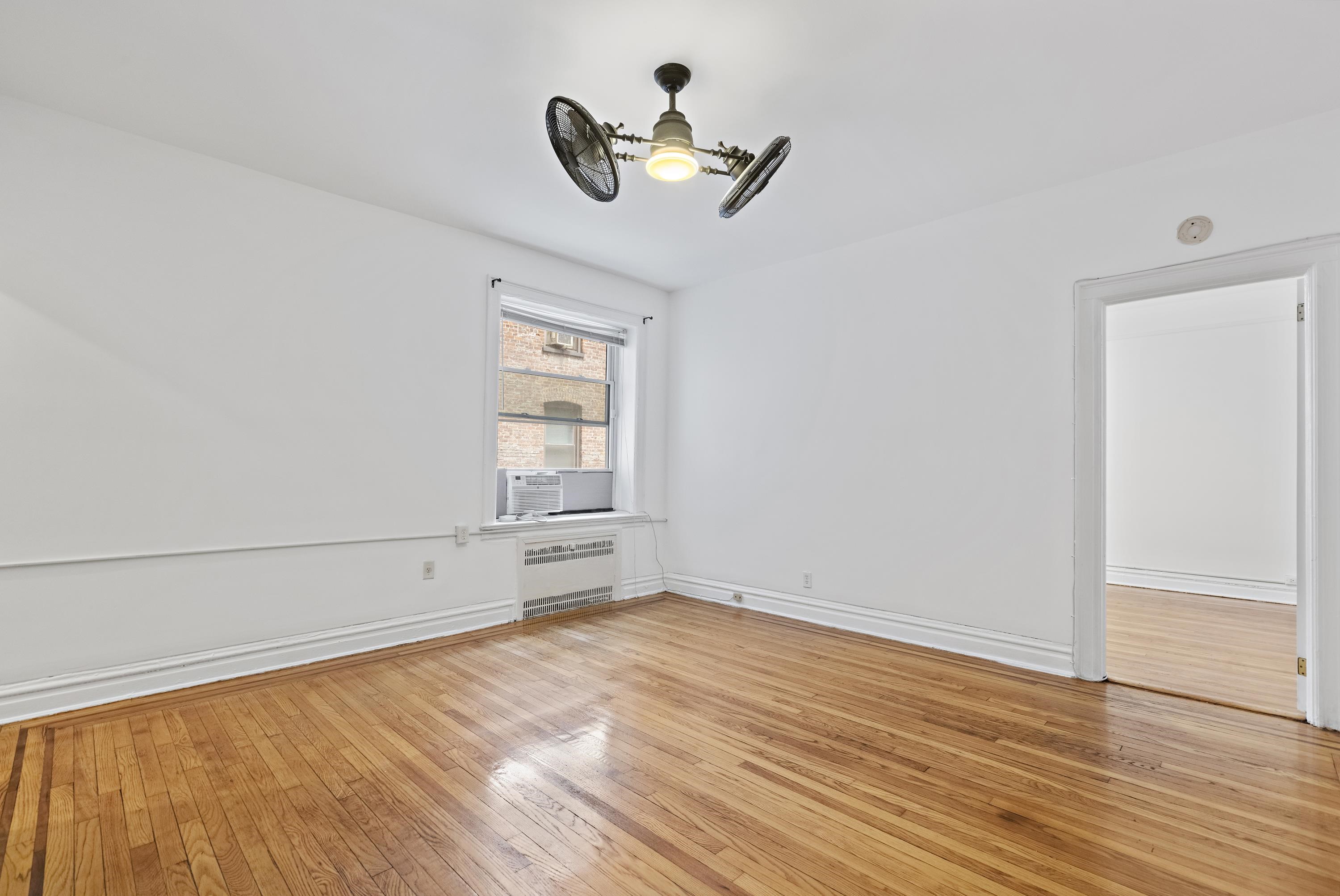 340 FAIRMOUNT Avenue, Jersey City, JC Journal Square, NJ 07306 - Property photo 5 of 16