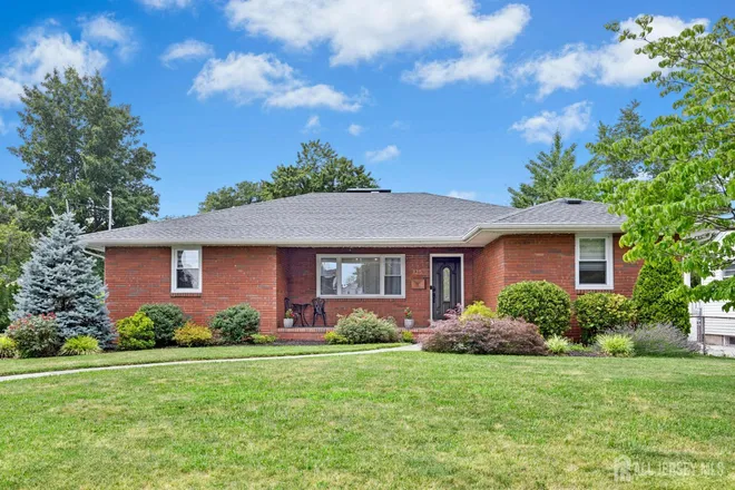 125 West Minna Avenue, Avenel, NJ 07001