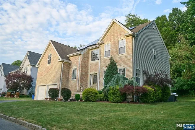 7 Patrick, Emerson, NJ 07630