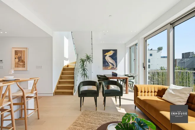 174 EAGLE Street #PH, Brooklyn, NY 11222