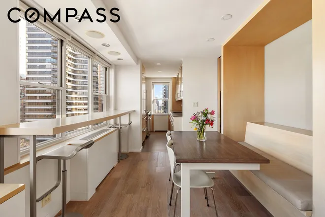 150 East 61st Street #16D, New York, NY 10065