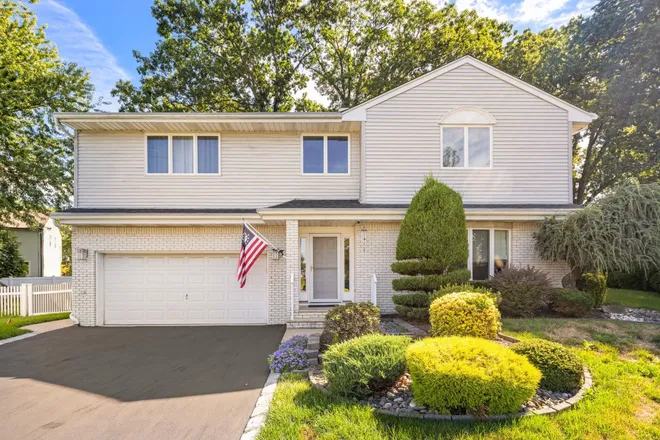 23 ZEIM Drive, Clifton, NJ 07012