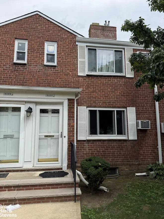 76-33A COMMONWEALTH Boulevard #A, Bellerose, NY 11426