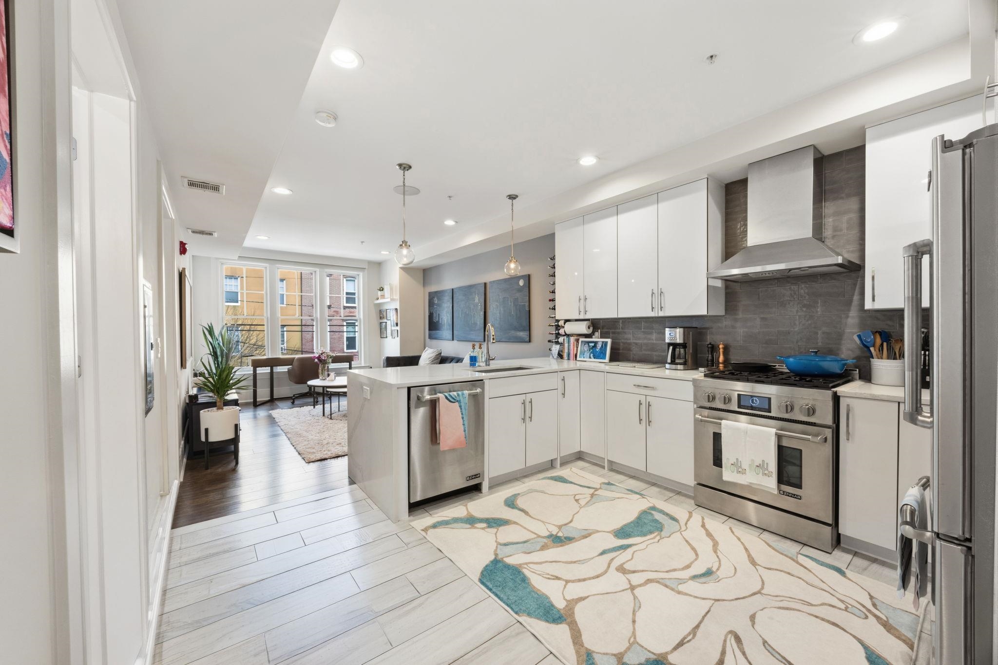 313 7th Street, Jersey City, JC Downtown, NJ 07302 - Property photo 5 of 22