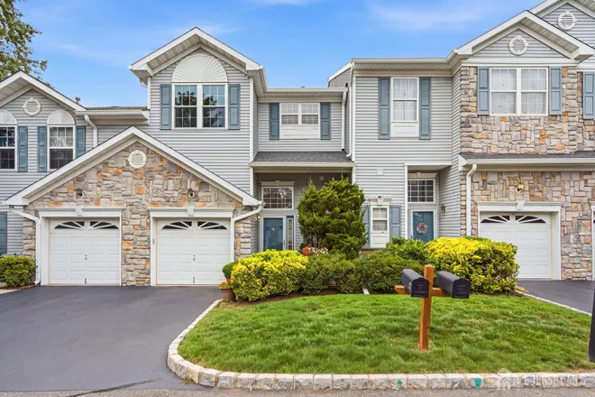 8 Rondell Lane, Bridgepointe Condo, NJ 08857