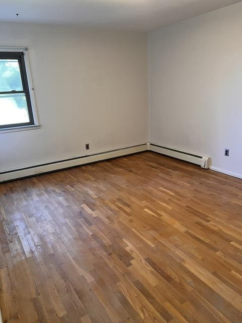 17 WEST Drive, Bayonne City, Bayonne, NJ 07002 - Property photo 5 of 25