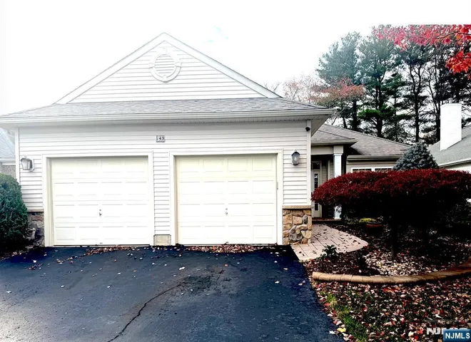 143 Valencia, Monroe, NJ 08831