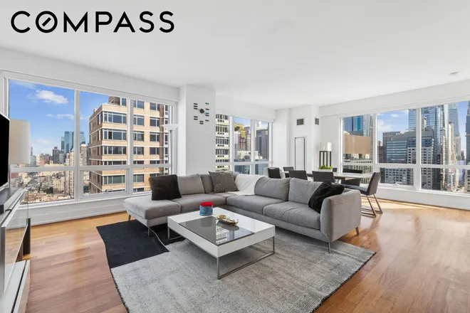 350 West 42nd Street #37D, New York, NY 10036