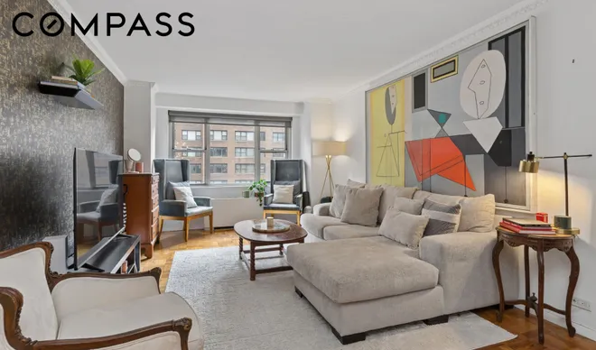 300 East 40th Street #9V, New York, NY 10016