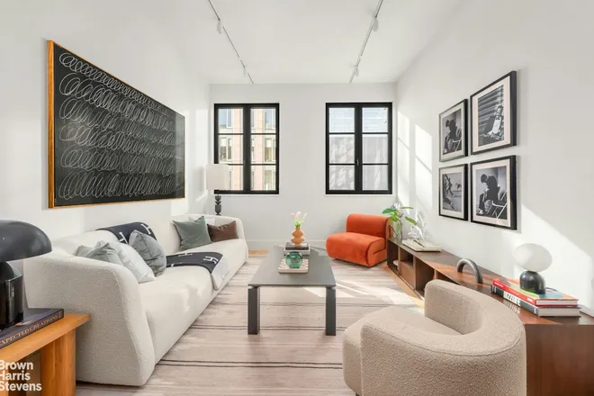 517 West 29th Street #8E, New York, NY 10001