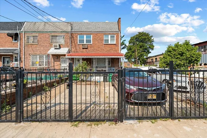 716 HEMLOCK Street, Brooklyn, NY 11208