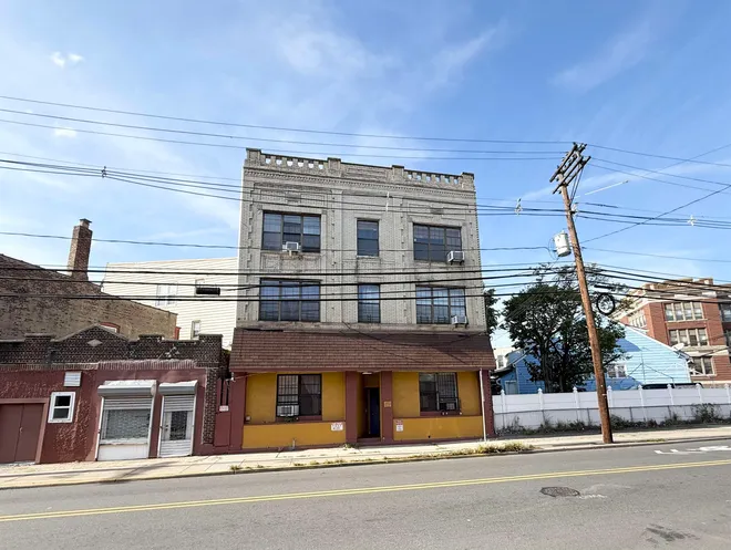 171 OLD BERGEN Road, JC, Greenville, NJ 07305