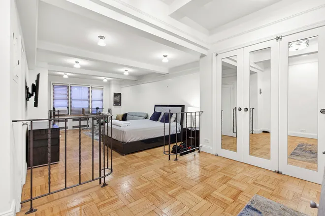123 East 37th Street #1A, New York, NY 10016