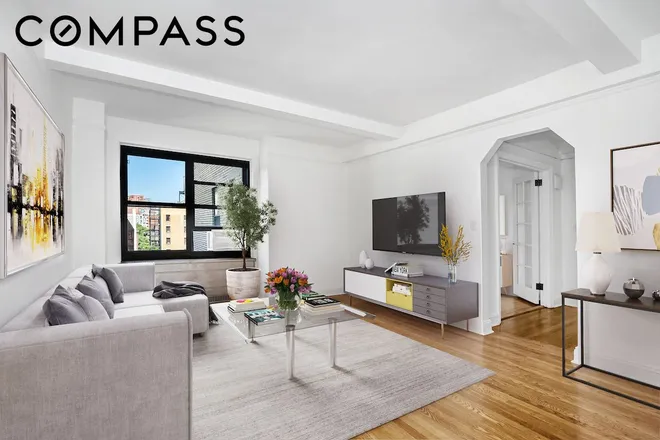 300 West 23rd Street #8D, New York, NY 10011
