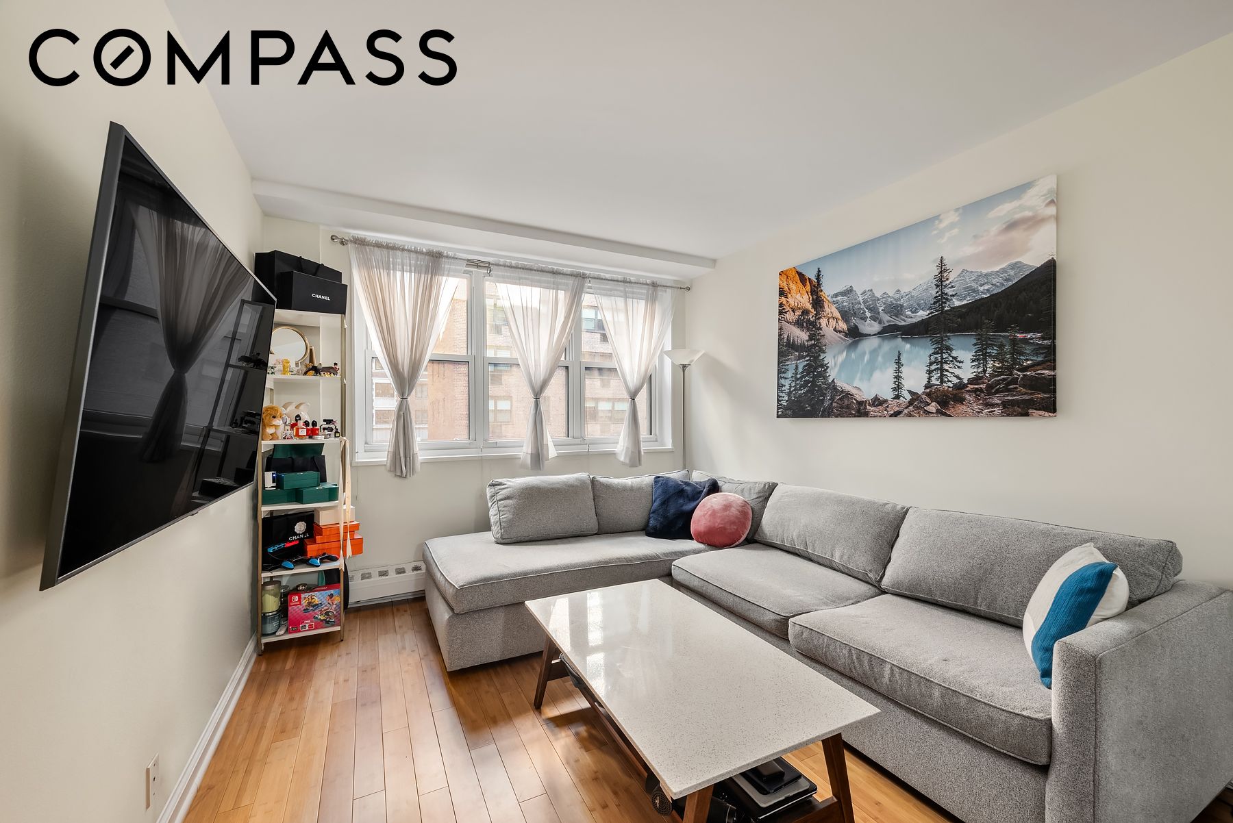 63 East 9th Street #3W, Greenwich Village, Manhattan, NY 10003 - Property photo 3 of 7