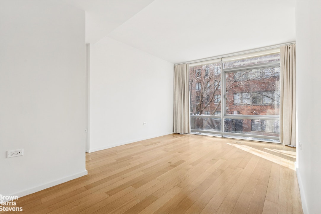 425 West 53rd Street #205, Hell's Kitchen, Manhattan, NY 10019 - Property photo 5 of 16