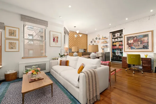 15 East 10th Street #4D, New York, NY 10003