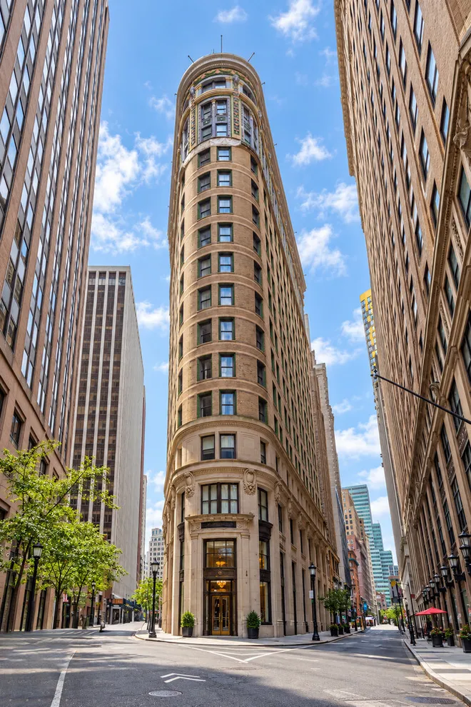 1 Wall Street Court #605, New York, NY 10005