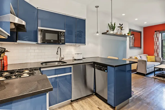 27 West 82nd Street #4B, New York, NY 10024