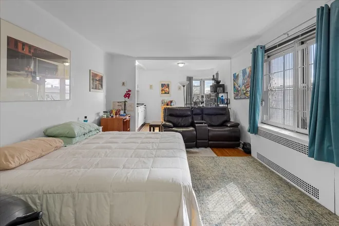 34-41 85th Street #4D, Jackson Heights, NY 11372