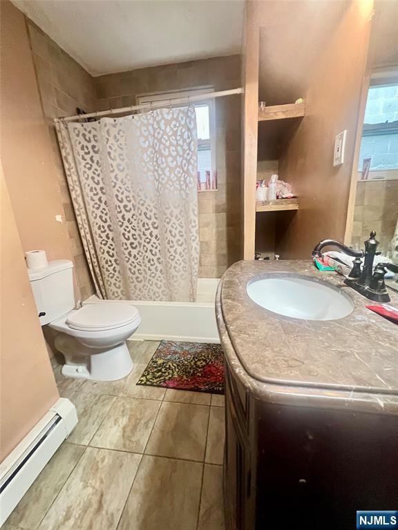 168 Christie, Newark City, Newark, NJ 07105 - Property photo 3 of 15