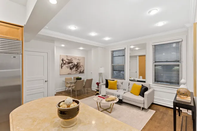 171 West 57th Street #2A, New York, NY 10019