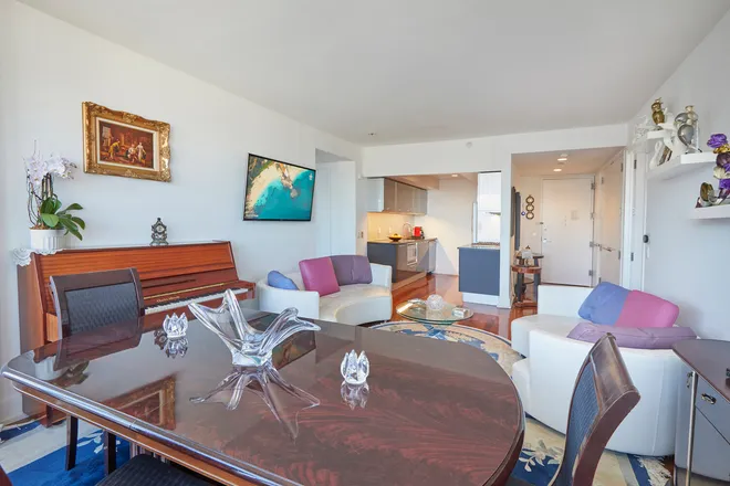 350 West 42nd Street #48C, New York, NY 10036