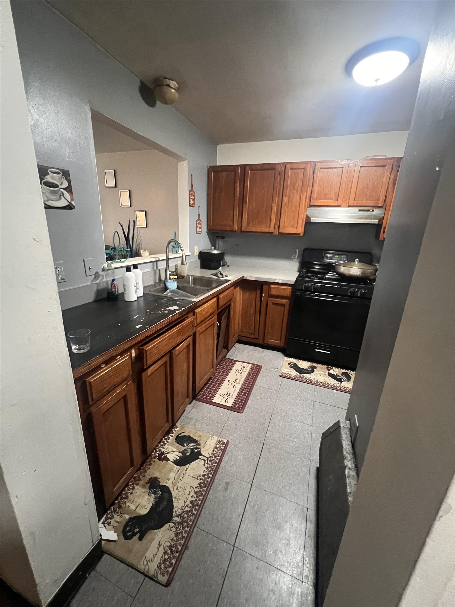 174 DWIGHT Street, Jersey City, JC Greenville, NJ 07305 - Property photo 5 of 11