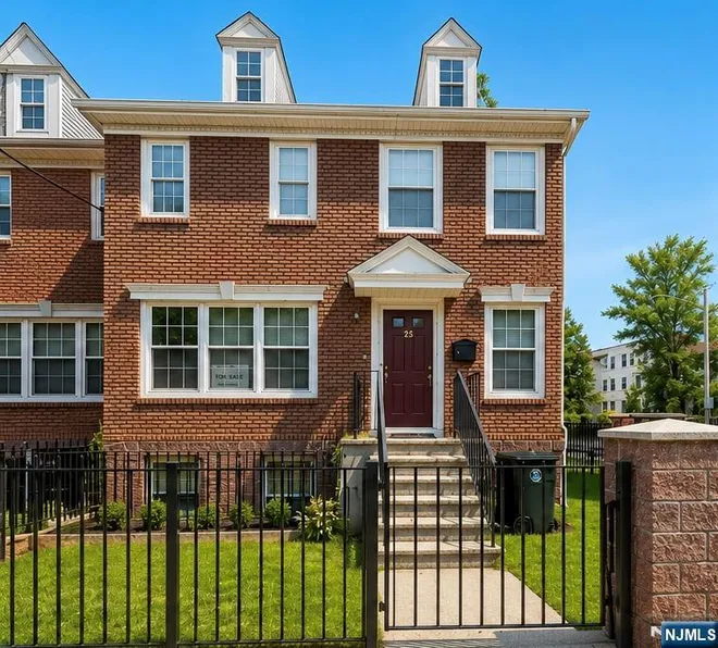 25 Holland, Newark, NJ 07103
