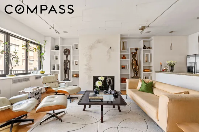 529 West 42nd Street #7A, New York, NY 10036